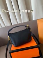 HERMES Mini Shoulder Bag - Image 11