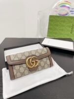 Gucci Wallet Style: 210