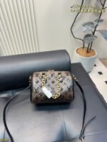 Louis Vuitton Speedy 20 | Gold-Black Sequin Chain/Sling Bling Bag - Image 4