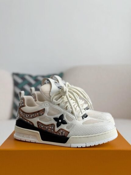 LOUIS VUITTON SKATE SNEAKERS