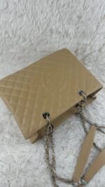 CHANEL GST 50995 Caviar Tote Bag - Image 51