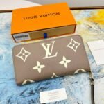 Louis Vuitton LV Zippy Wallet M60017 - Image 7