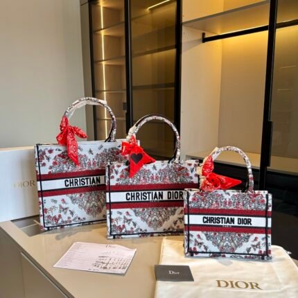 Dior Floral Embroidery Tote Bag 10A