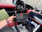 GUCCI Messenger Bag - Image 4
