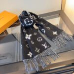 Louis Vuitton Reykjavik 2.0 Cashmere Monogram Scarf - Image 16