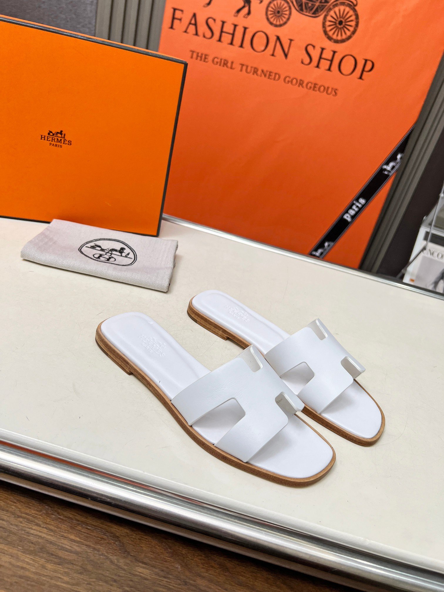 37658330-28C6-1334-2654-CF00438EF203 Hermes Slipper Sandals Shoes - Image 1