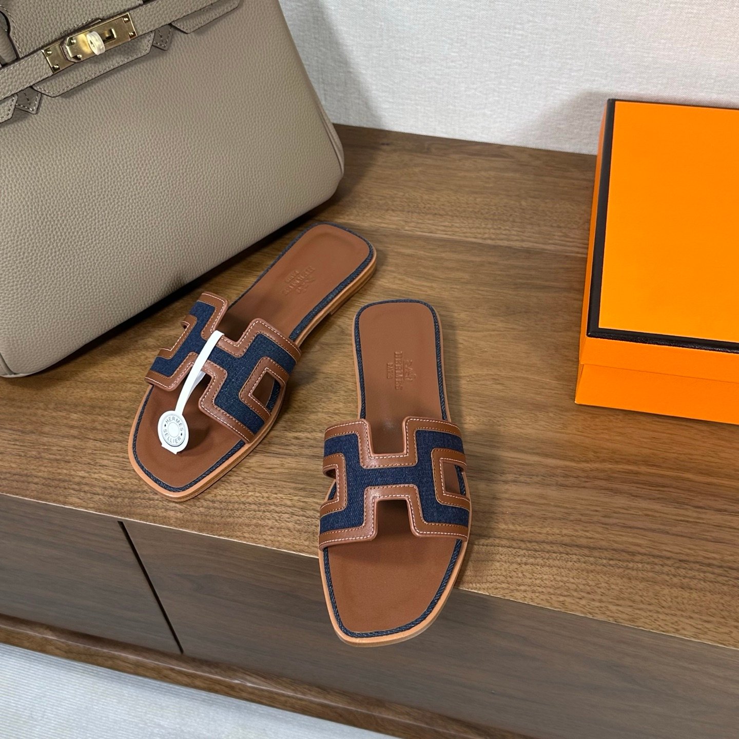 46133417-573A-8A5A-B308-A49AB9273EF9 Hermes Slipper Sandals Shoes - Image 1