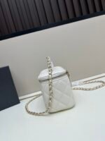 Chanel 24K Diamond Handle Box Bag 2878 - Image 26