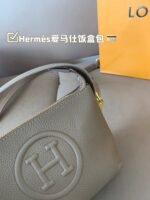 HERMES Mini Shoulder Bag - Image 18