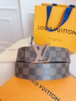 Louis Vuitton LV Leather Belts 1:1 Mirror Version