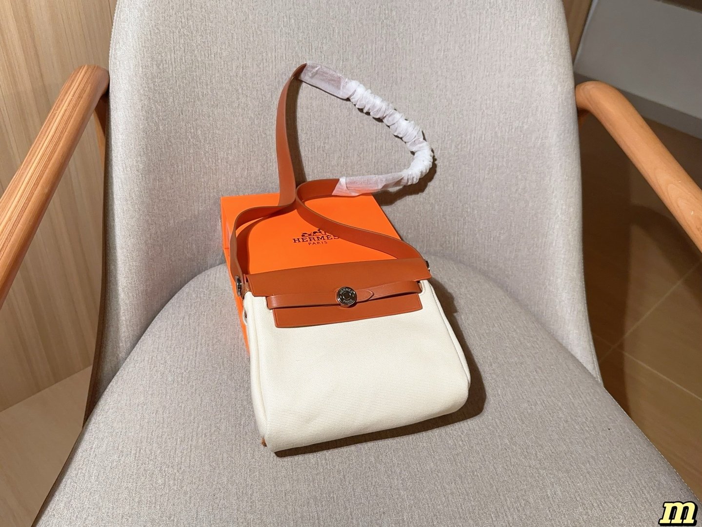 54BC0D7B-137B-15CF-22C0-E4E731234D16 Hermes Herbag Mini 20cm Crossbody Bag - Image 1