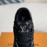 Louis Vuitton LV  TRAINER - Image 4