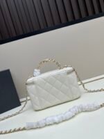 Chanel 24K Diamond Handle Box Bag 2878 - Image 27