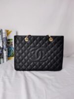 CHANEL GST 50995 Caviar Tote Bag - Image 61