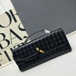 Bottega Veneta BV Clutch Intrecciat Braided Leather Clutch Bag Clutch Bag - Image 2