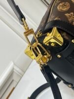 LV 15154 Grace Coddington Sleepy Cat - Gold Sequin Mini Pouch - Image 4