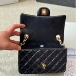 Chanel CF18 Crossbody Shoulder Bag - Image 8