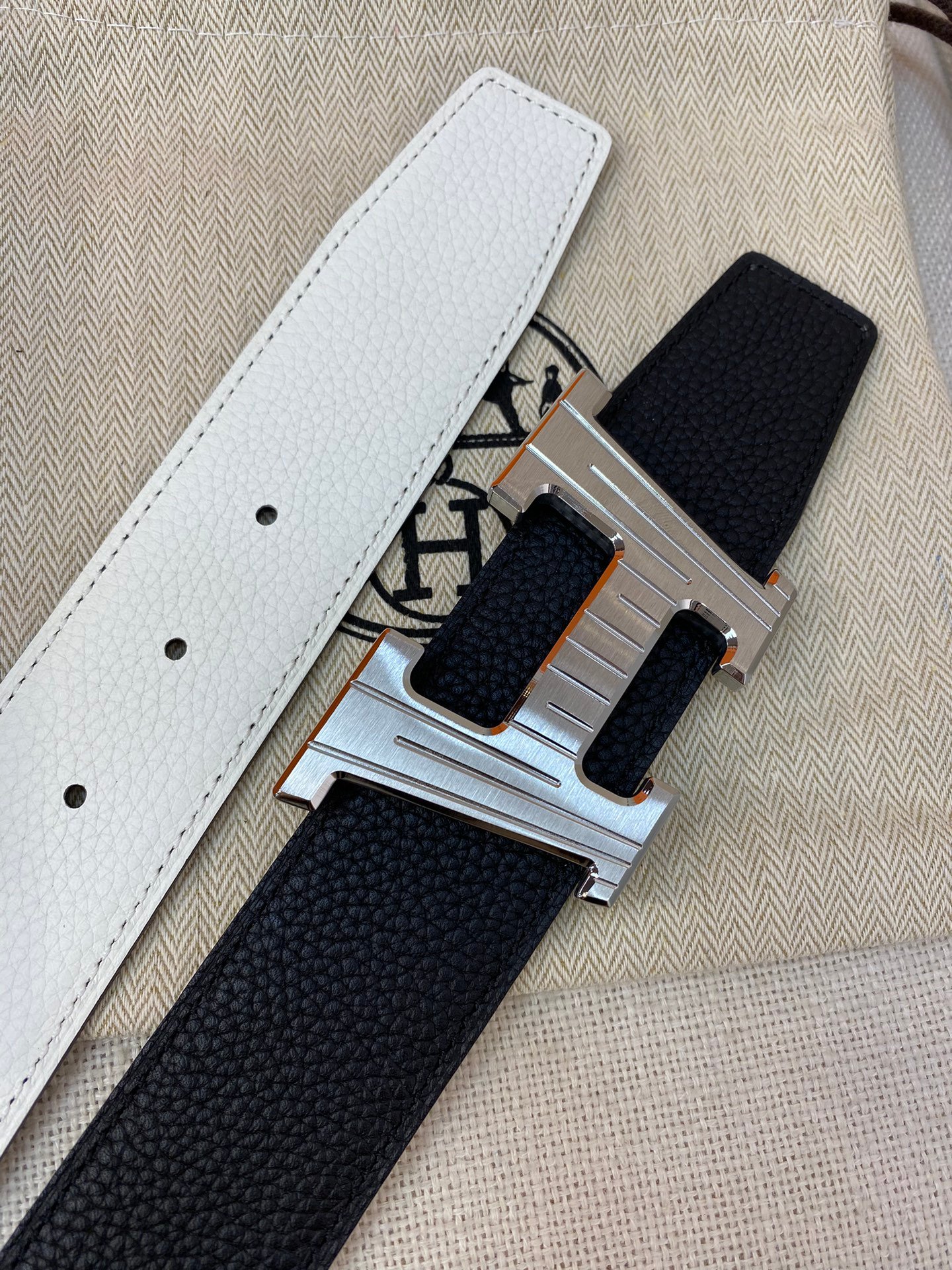 7862D179-3E78-2C99-D32B-49CAF1A9E5CE Hermes Leather Belts 1:1 Mirror Version - Image 1
