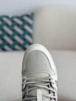 LOUIS VUITTON TRAINER SNEAKERS - Image 8
