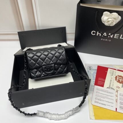 Chanel 1112 Lambskin Leather Handbag with Black Hardware