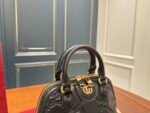 Gucci's new 1955 Shell Handbag - Image 6