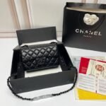 Chanel 1112 Lambskin Leather Handbag with Black Hardware - Image 2