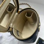 Chanel 24A Enamel CC Vanity Case 12cm Lambskin - Image 18