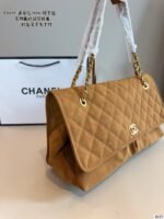 Chanel Vintage Suede Travel Bag 42cm 10A - Image 5