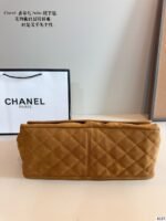 Chanel Vintage Suede Travel Bag 42cm 10A - Image 6
