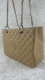 CHANEL GST 50995 Caviar Tote Bag - Image 49