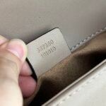 Gucci Marmont mini messenger bag, style: 547260 - Image 6