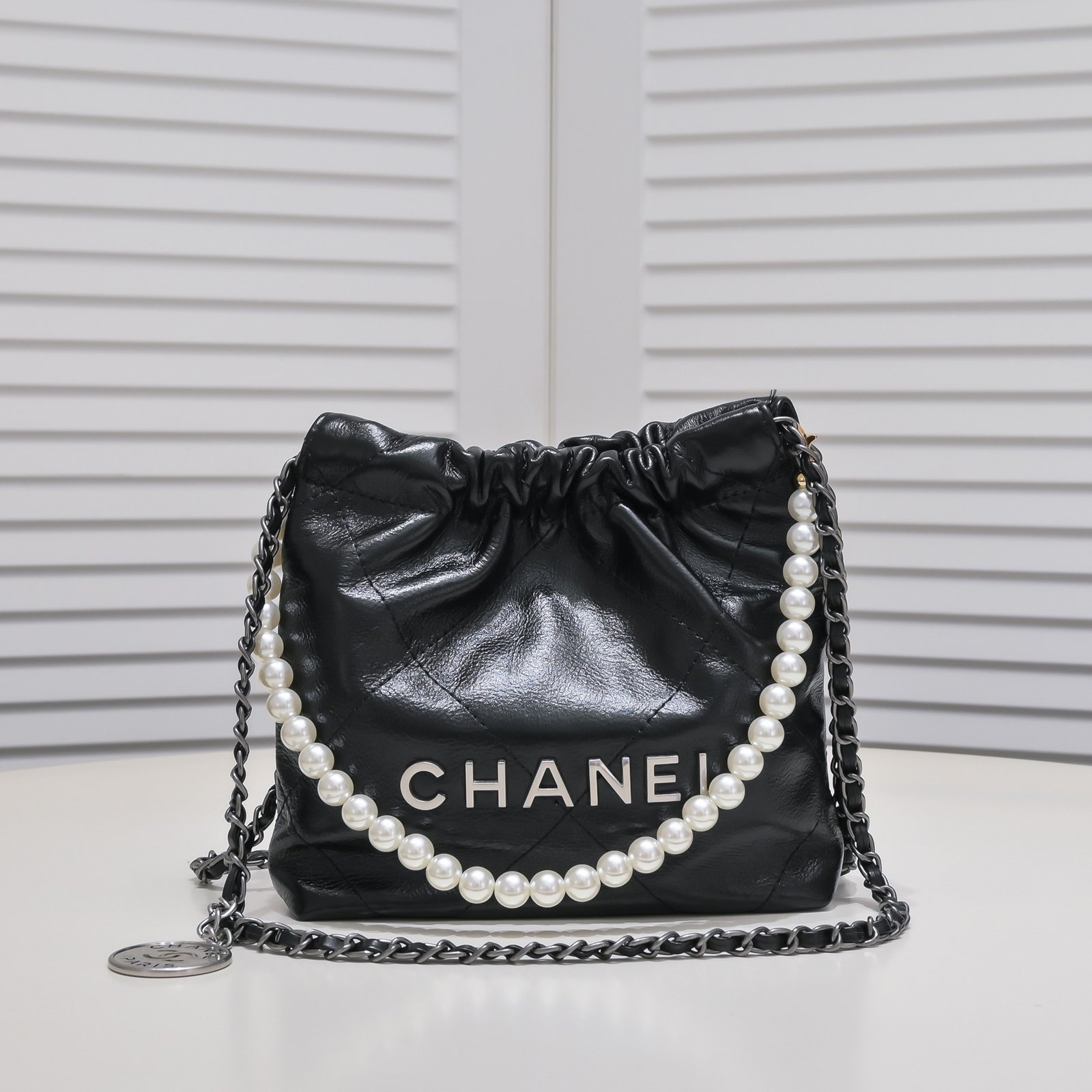 B85F2B1A-2D87-5E7A-1D5D-72075A0E4B10 Chanel 22S Trash Bag Mini Pearl Bag Shoulder Bag Handbag - Image 1