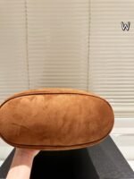 YSL Suede Tote Bag 32cm Ultra-Soft Microfiber - Image 9