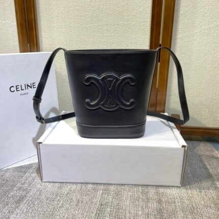 Celine Cuir Triomphe Shoulder Bag