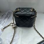 Chanel 24A Enamel CC Vanity Case 12cm Lambskin - Image 17