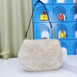 Louis Vuitton Ski edition of the Bella handbag - Image 4