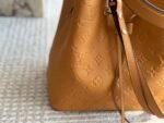 Louis Vuitton NeoNoe Shoulder Bag Handbag - Image 3