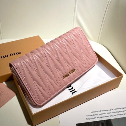 Miumiu Matelassé Leather Card Bag