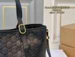 GUCCI Emblem monogram tote bag - Image 4