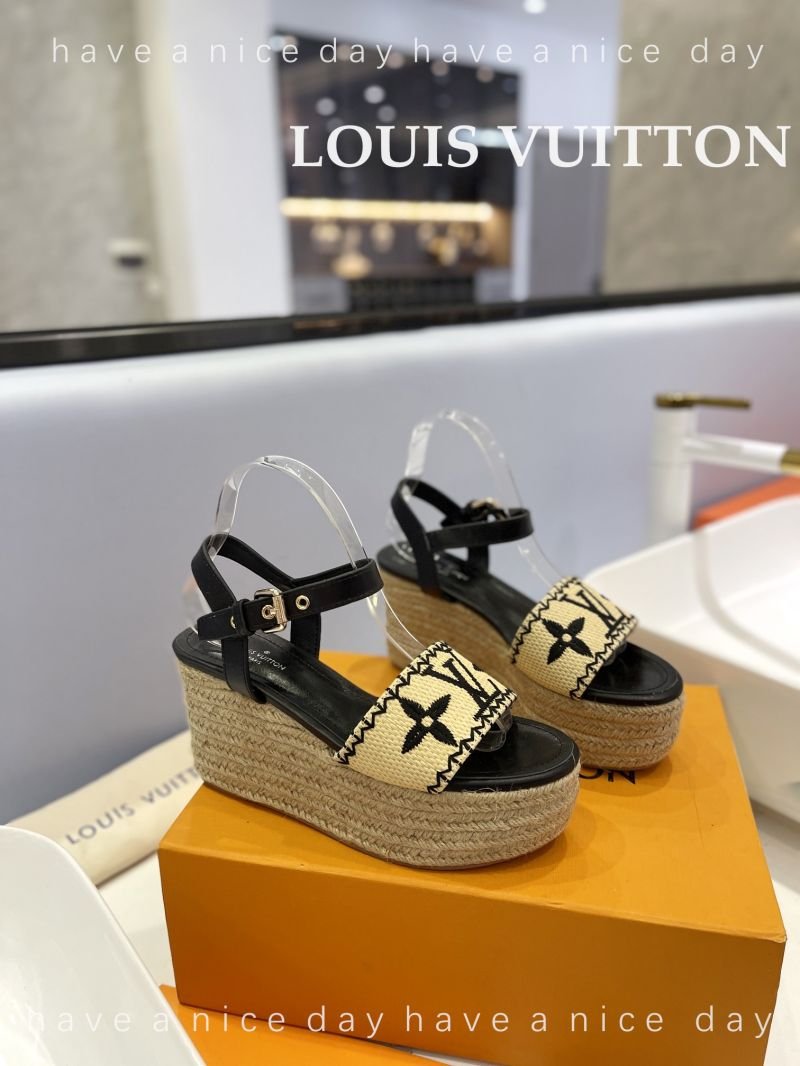 DFCB1354-7F6B-FCFB-776C-50EFE2DD1042 Louis Vuitton Slide Sandals Slipper - Image 1