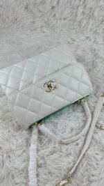 Chanel Classic Flap Bag 8852 - Image 21