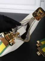 GUCCI Attache Biscuit Bag - Image 6