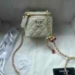Chanel 24A Enamel CC Vanity Case 12cm Lambskin - Image 3