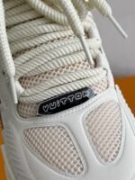 LOUIS VUITTON SKATE SNEAKERS - Image 8
