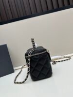 Chanel 24K Diamond Handle Box Bag 2878 - Image 2