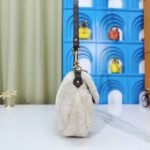 Louis Vuitton Ski edition of the Bella handbag - Image 3