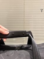 Burberry Large Canvas Weekender Bag with Plaid - Image 5