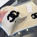 CHANEL Unisex Winter Cashmere Scarf Hat Duo - Image 9