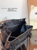 Coach Men's Backpack Double Zippers - Image 9