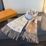 Louis Vuitton Reykjavik 2.0 Cashmere Monogram Scarf - Image 8